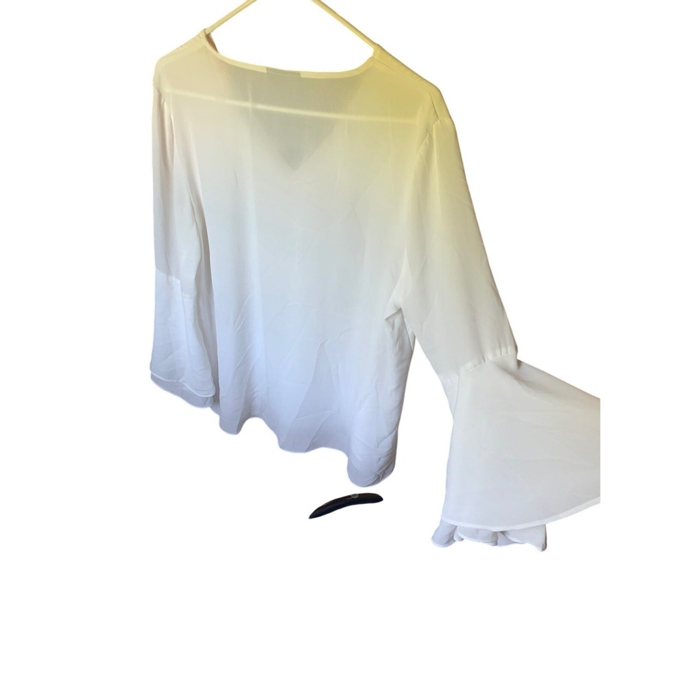 Alfani Women's White Long Bell Sleeve V-Neck Blouse Top Size 12‎ Career